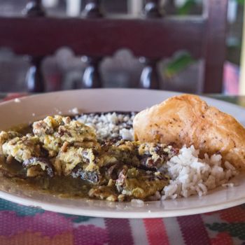 Cuatro platillos que tienes que probar en Zihuatanejo.