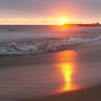 Playa La Escollera Ixtapa