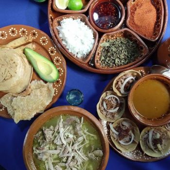 Cuatro Lugares diferentes para comer Pozole en Zihuatanejo