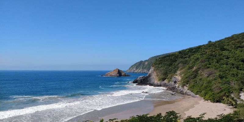 Playa La Majahua Beach 