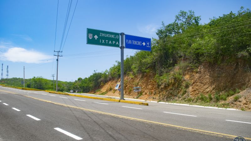 Entrando A Playa Troncones Roadway Entry 